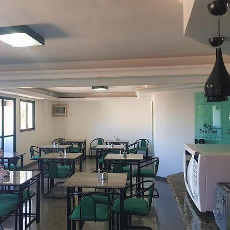 Flat Saint Paul Residence باورو المظهر الخارجي الصورة